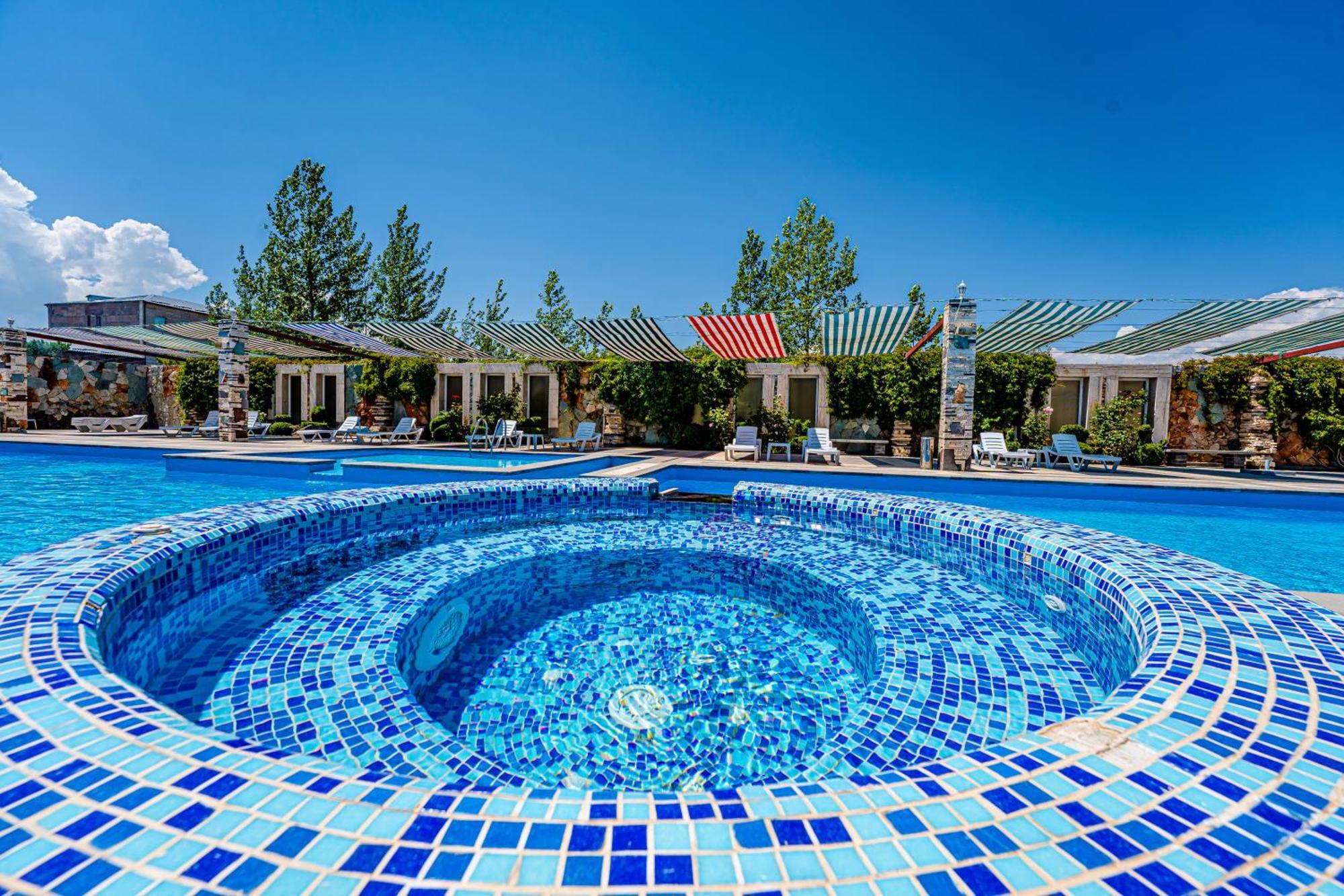 Maria Resort Севан Екстер'єр фото
